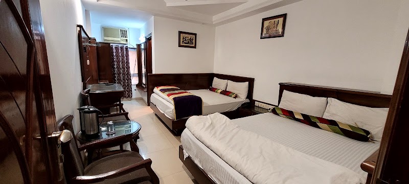 Hotel Chanchal Deluxe - Hotel Chanchal Deluxe 8575, Arakashan Rd, Ram Nagar, Paharganj, New Delhi, Delhi, 110055, India