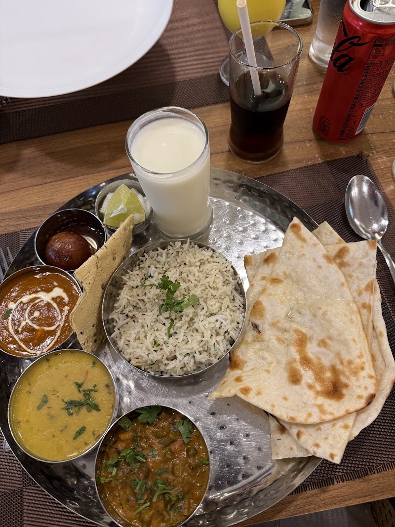 Tanishq Indian Vegetarian Restaurant - Tanishq Indian Vegetarian Restaurant 258 Lý Tự Trọng, Bến Thành, Hồ Chí Minh 700000, Vietnam