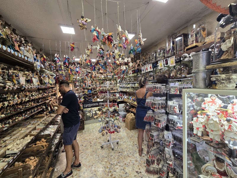 Gambardella pastori e presepi - Gambardella pastori e presepi, Via S. Gregorio Armeno, 40, 80138 Napoli NA, Italy