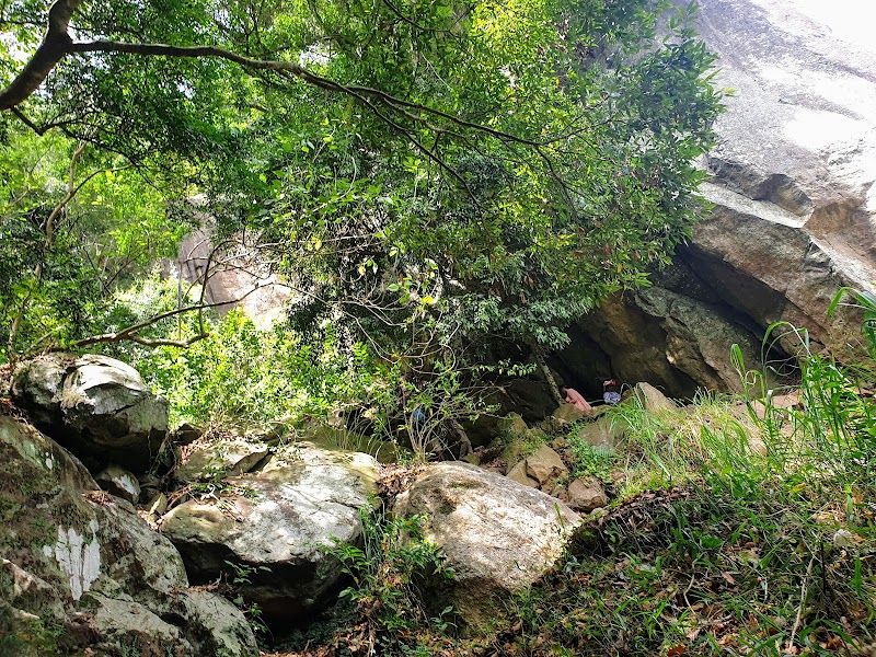 Ravana's Cave - Ravana's Cave, V27X+QFR, Ella, Sri Lanka