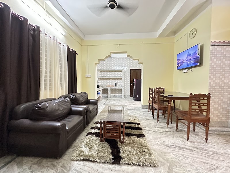 Whitewoods Stay - Whitewoods Stay PC2Q+QF2, Satyajit Roy Rd Bylane, Ward 23, Subhas Pally, Siliguri, West Bengal 734006, India