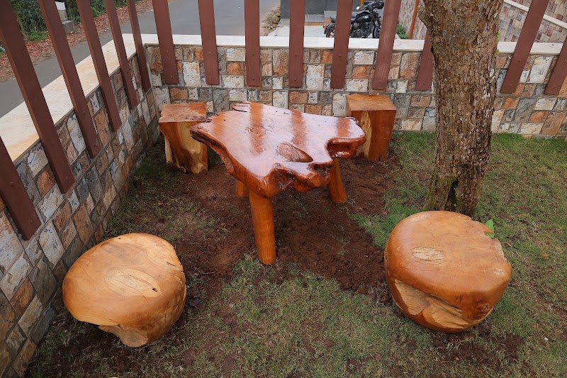 The Pear Tree - The Pear Tree CockBurn Road, Kuppanur - Yercaud Ghat Rd, Yercaud, Tamil Nadu 636601, India