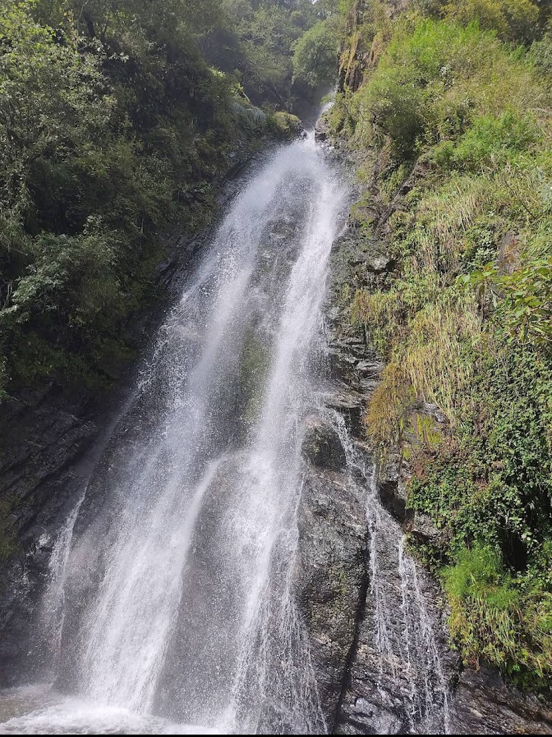 Gunehar Hidden waterfall - Gunehar Hidden waterfall 2QX3+7V, Gunehar, Bunhla Marhola, Himachal Pradesh 175032, India
