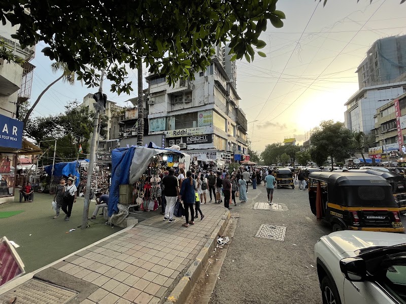 Hill Road - Hill Road Hill Rd, Bandra West, Mumbai, Maharashtra 400050, India