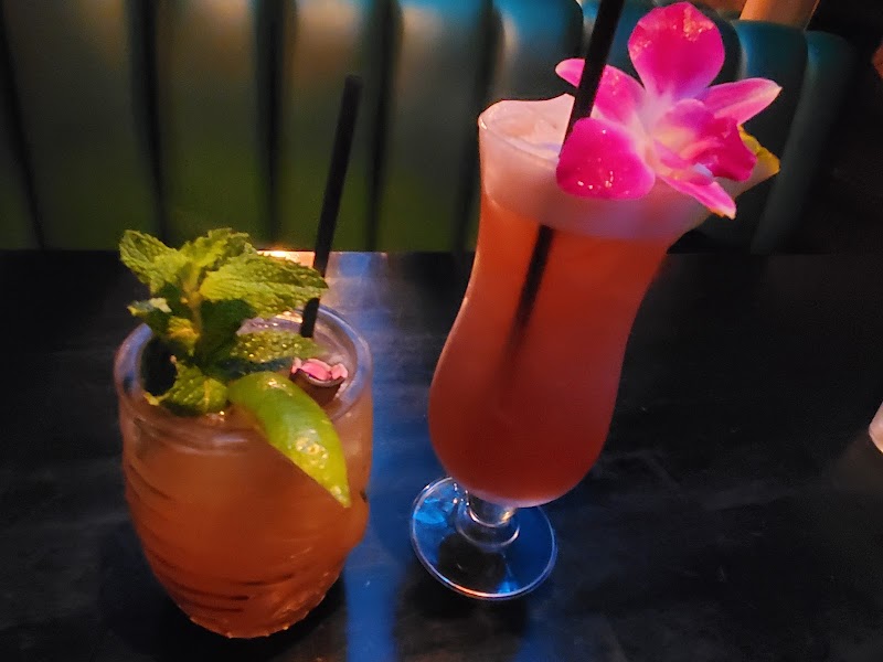 Secret Island Tiki Restaurant and Lounge - Secret Island Tiki Restaurant and Lounge Underground below Shannon's on Pine, 209 Pine Ave, Long Beach, CA 90802, USA
