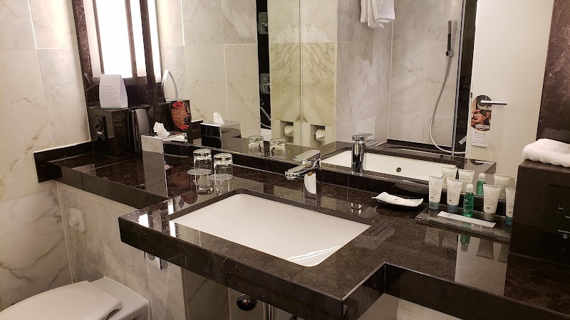 The Westin Grand Frankfurt - The Westin Grand Frankfurt, Konrad-Adenauer-Straße 7, 60313 Frankfurt am Main, Germany