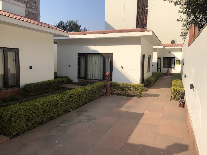R Cottages- Mini Retreat Near New Delhi Airport - R Cottages- Mini Retreat Near New Delhi Airport D-32, Nangal Dewat, Sector D, Vasant Kunj, New Delhi, Delhi 110070, India