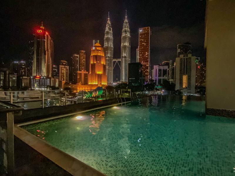 KLCC view Staycation (FIZDA) @ Kg Baru Food Heaven