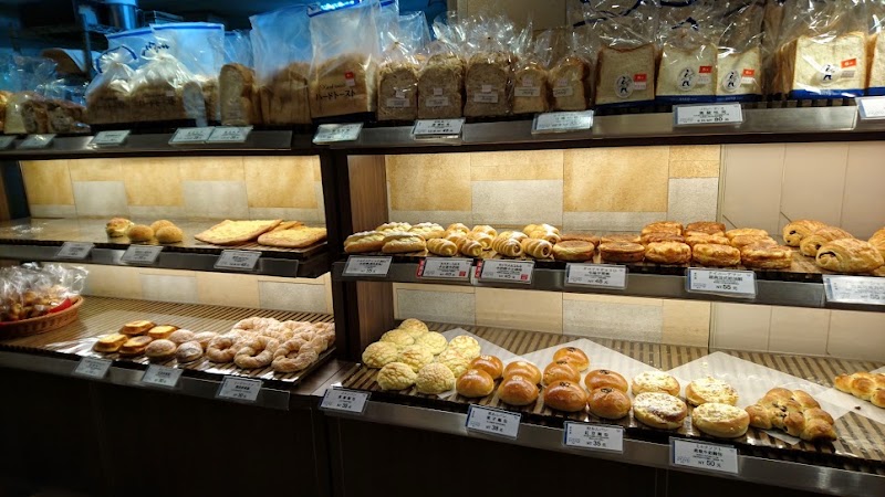 Shin Kong Mitsukoshi Taipei Station Store - Shin Kong Mitsukoshi Taipei Station Store 100, Taiwan, Taipei City, Zhongzheng District, Liming Village, 忠孝西路一段66號