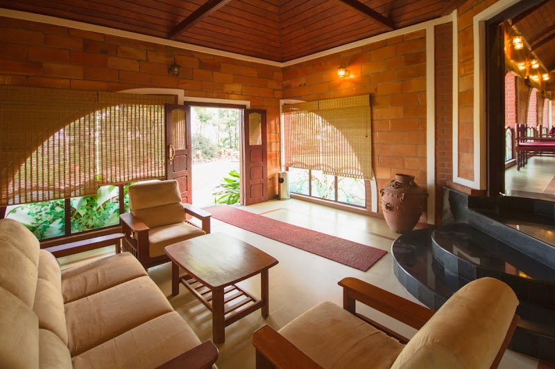 Misty Woods Resort - Misty Woods Resort Kakkabe Post, Yevakapadi, Karnataka 571212, India