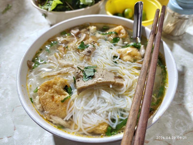 Vegan Pho Mrs Rose - Vegan Pho Mrs Rose 74 P. Quán Sứ, Cửa Nam, Hà Nội, Vietnam