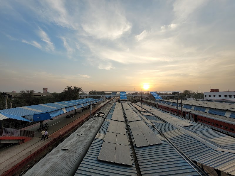 DDU Railway Station - DDU Railway Station, 74HC+J2F, Pandit Deen Dayal Upadhyaya Nagar, Uttar Pradesh 232101, India