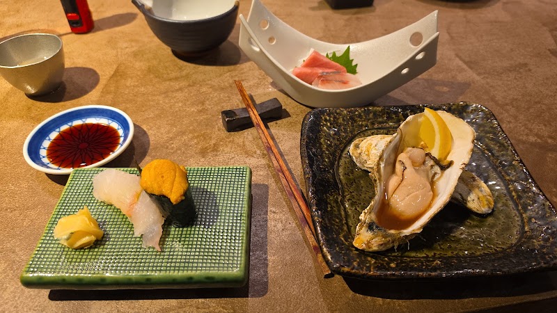 Sushi＆Robata Sushiyama Shinjuku Kibori - Sushi＆Robata Sushiyama Shinjuku Kibori Japan, 〒160-0021 Tokyo, Shinjuku City, Kabukichō, 1-chōme−16−３ セレサ陽栄新宿ビル 6階