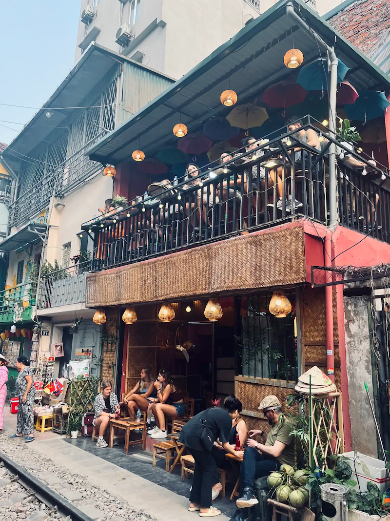 Spacious Old Quarter 2-floor Duplex apartment near Train cafe street, quiet local Alley - Spacious Old Quarter 2-floor Duplex apartment near Train cafe street, quiet local Alley, 8D Điện Biên Phủ, Hoàn Kiếm, Hà Nội 10000, Vietnam