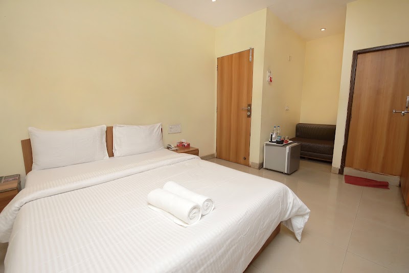 Westend Hotel Matheran - Westend Hotel Matheran R.C.Church Road, Police Station, next to Matheran, Matheran, Maharashtra 410102, India
