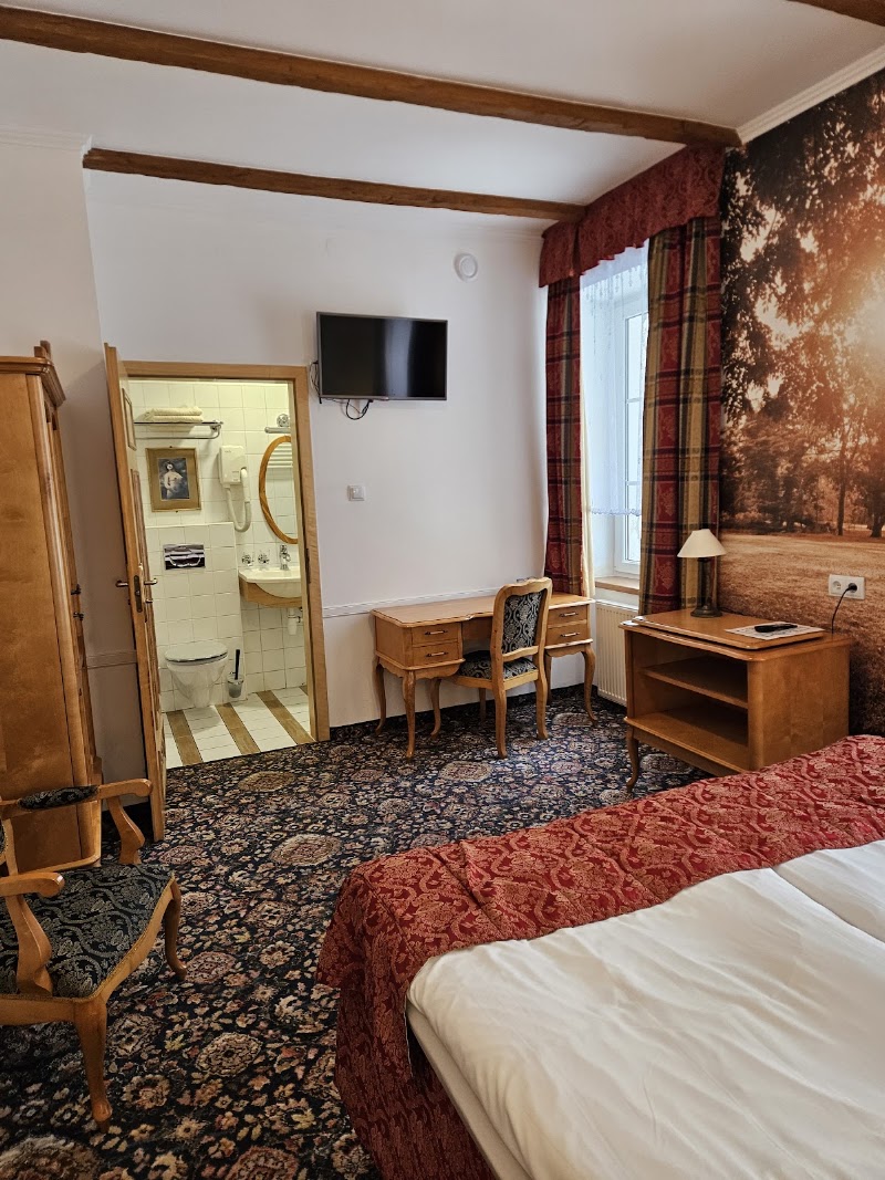 Folwark Historic Hotel - Folwark Historic Hotel, aleja Zieleniecka 6/8, 03-727 Warszawa, Poland
