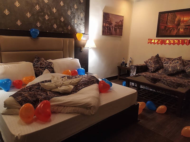 THE MIRCHONI RESORTS, NAINITAL - THE MIRCHONI RESORTS, NAINITAL, Ayarpatta Slopes, Mallital, Nainital, Uttarakhand 263001, India