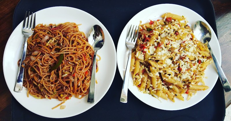 Blue street café n restaurant - Blue street café n restaurant Sadawaton ki pole, old, Fateh Pol Rd, Gundi ka Mohalla, navchokiya, Jodhpur, Rajasthan 342001, India