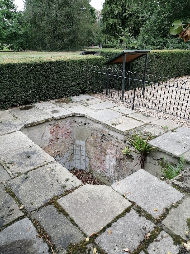 Queen Caroline's Bath