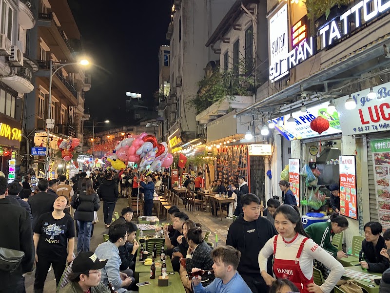 Beer Street Hanoi - Beer Street Hanoi 38 P. Tạ Hiện, Phố cổ Hà Nội, Hoàn Kiếm, Hà Nội, Vietnam