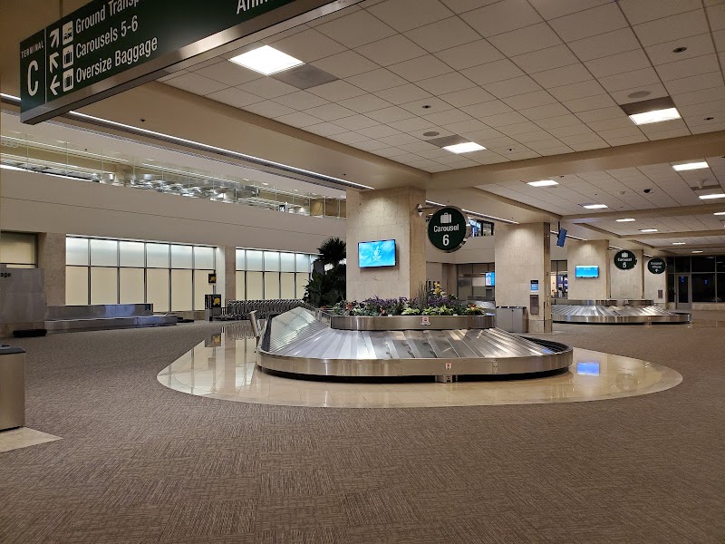 John Wayne Airport - John Wayne Airport 18601 Airport Way, Santa Ana, CA 92707, USA