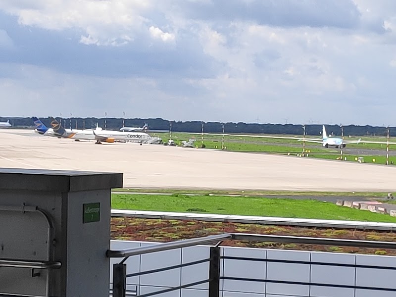 D-Flughafen Bf - D-Flughafen Bf, District 5, 40472 Düsseldorf, Germany
