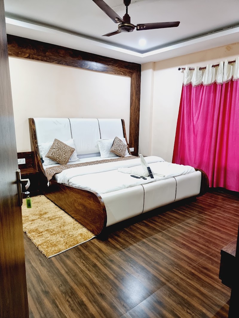 Shri Bhagvat Dham - Shri Bhagvat Dham, main road, Sitapur, Chitrakoot, Ranipur Bhatt, Uttar Pradesh 210205, India