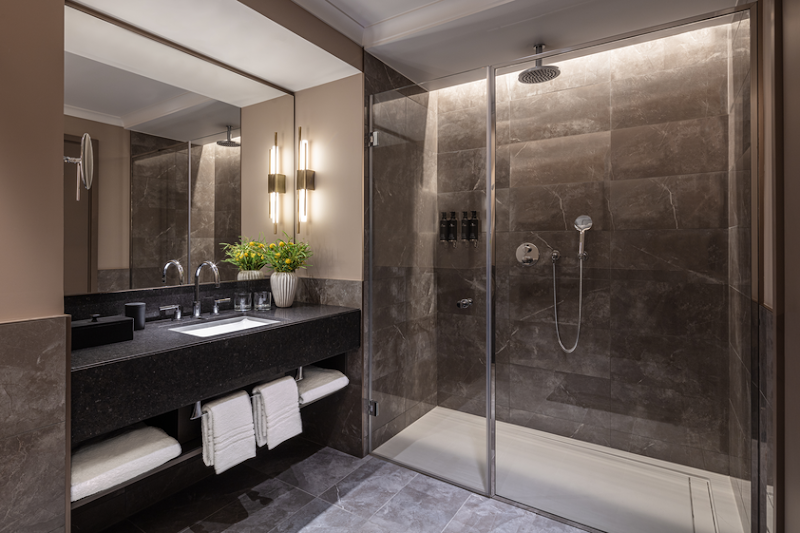 Anantara Plaza Nice Hotel - Anantara Plaza Nice Hotel 12 Av. de Verdun, 06000 Nice, France