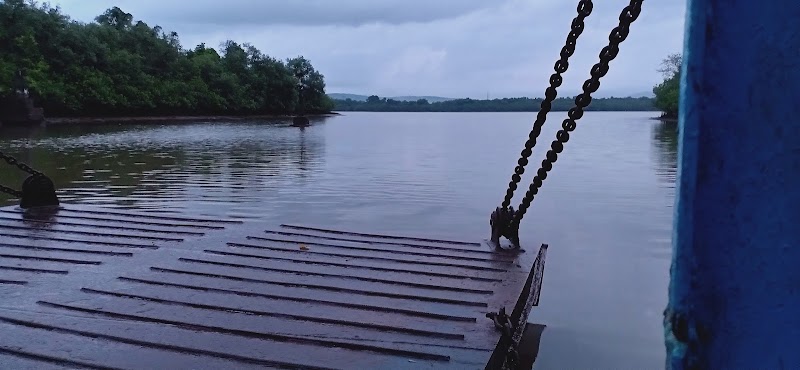 Sarmanas ferry - Sarmanas ferry, Unnamed Road, Khandola, Piligaon, Goa 403505, India