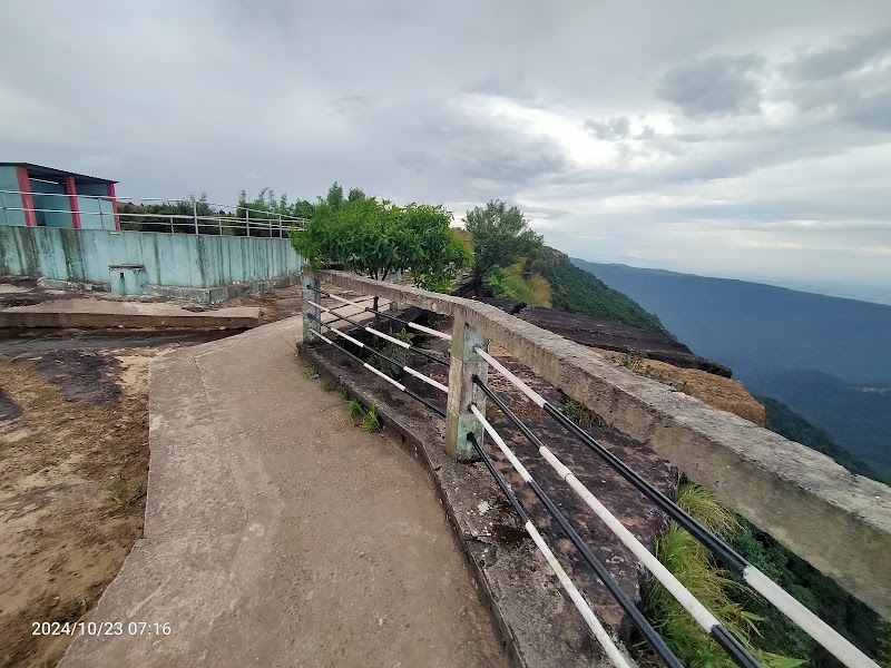 Nohsngithiang Falls View point - Nohsngithiang Falls View point, 6PQM+H2, Lad Ryngud, Meghalaya 793108, India