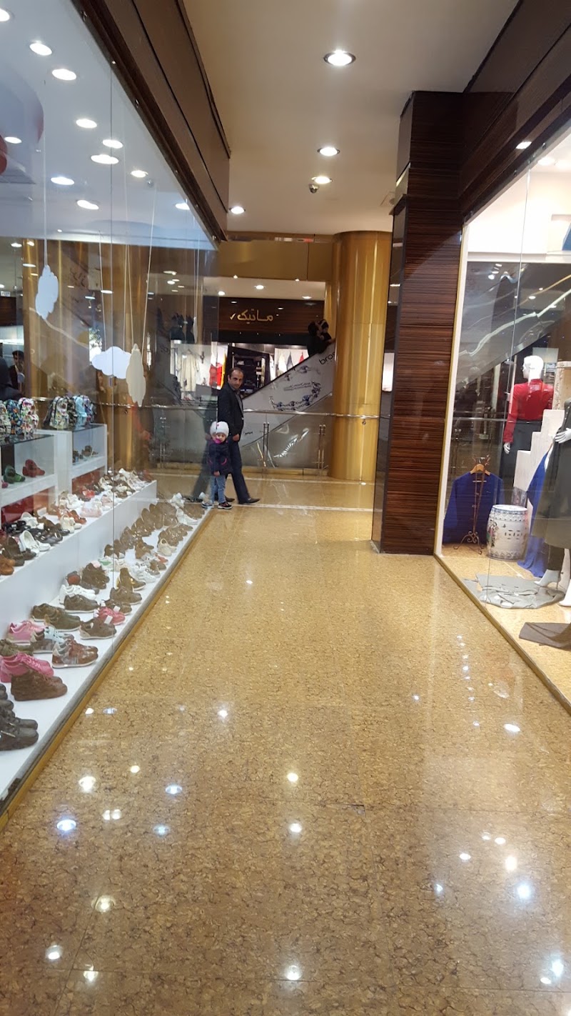 Noor Shopping Mall - Noor Shopping Mall, Zanjan, Imam Khomeini, MF8Q+Q68, Iran