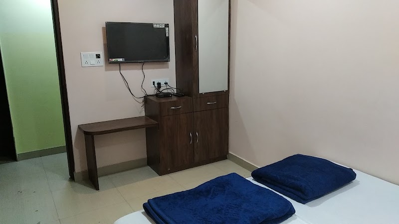 HOTEL BLUE HEAVEN - HOTEL BLUE HEAVEN Jail Rd, Kutchery Chowk, Devendra Nagar, Raipur, Chhattisgarh 492001, India