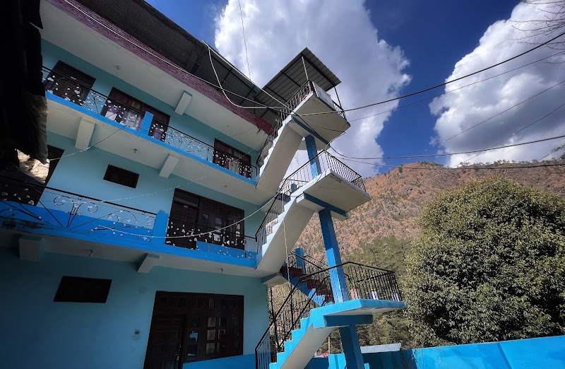 BlueMoon Homestay Kasol