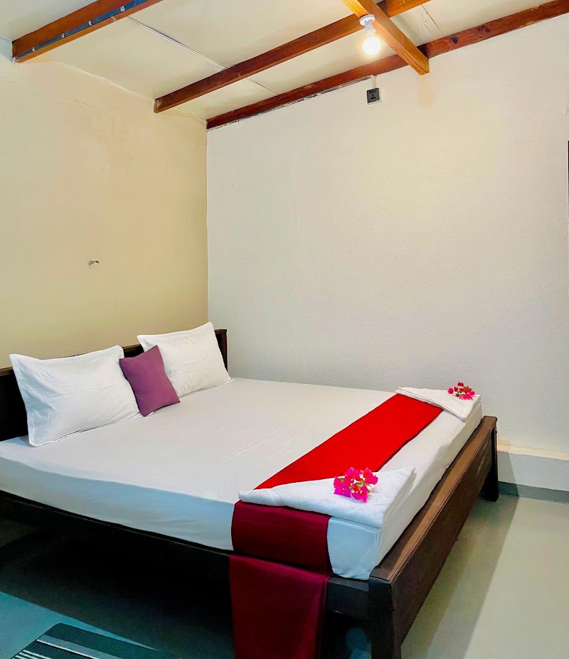 The wave rooms & Hostel - The wave rooms & Hostel Main Street, Arugam Bay, Sri Lanka