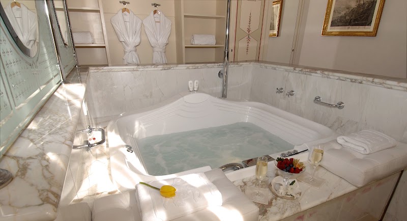 Hotel Villa Olmi Firenze - Hotel Villa Olmi Firenze, Via Del Crocifisso Del Lume, 18, 50126 Firenze FI, Italy