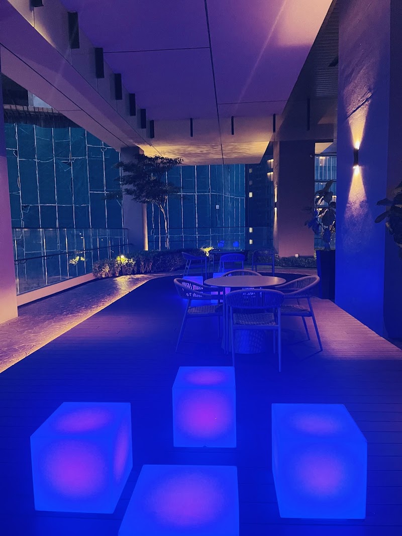 Axon Infinity Pool KL - Axon Infinity Pool KL, Jalan Walter Granier, Bukit Bintang, 55100 Kuala Lumpur, Wilayah Persekutuan Kuala Lumpur, Malaysia