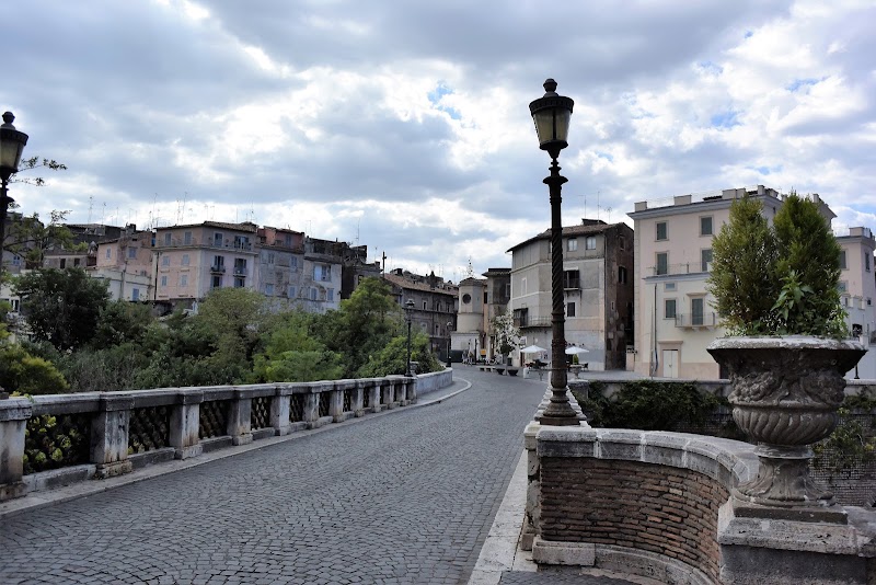 Gregorian Bridge - Gregorian Bridge, Via Ponte Gregoriano, 00019 Tivoli RM, Italy