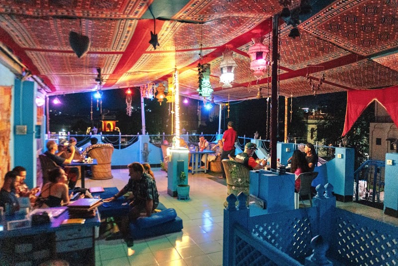 Dylan Cafe Restaurant and guest house - Dylan Cafe Restaurant and guest house Mahila Bagh Hospital, do khoto Kai bich, Gulab Sagar, Jodhpur, Rajasthan 342001, India