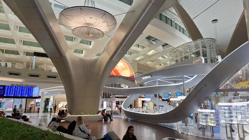 Etihad Airways Abu Dhabi First Class Lounge - Etihad Airways Abu Dhabi First Class Lounge Abu Dhabi Airport,Sheikh Maktoum Bin Rashid Road - Abu Dhabi - Ferienigde Arabyske - المطار - مطار زايد الدولي - أبو ظبي - United Arab Emirates