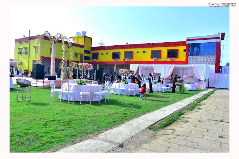Hotel City Top - Hotel City Top Behind Bus Stand, Khimlasa Rd, Bina, Madhya Pradesh 470113, India
