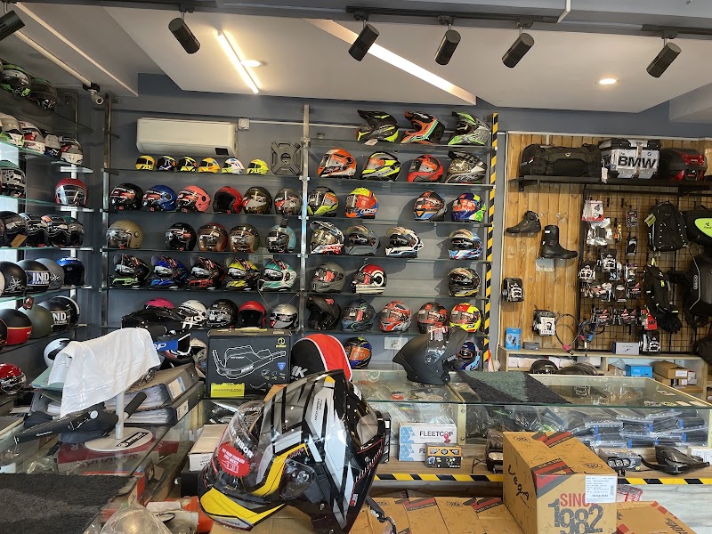 Bikerz Mode – Helmets & Riding Gears | Bike Accessories in Bangalore - Bikerz Mode – Helmets & Riding Gears | Bike Accessories in Bangalore #41/30,basement& ground floor ,2nd cross, ibalur,sarjapur road, Ibbaluru, Bellandur, Bengaluru, Karnataka 560102, India