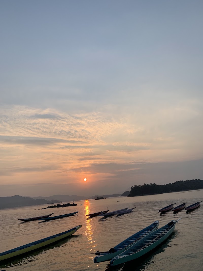 Sai Kung Waterfront Park - Sai Kung Waterfront Park, 新界 惠 民 路, Wai Man Rd, Sai Kung, New Territories, Hong Kong