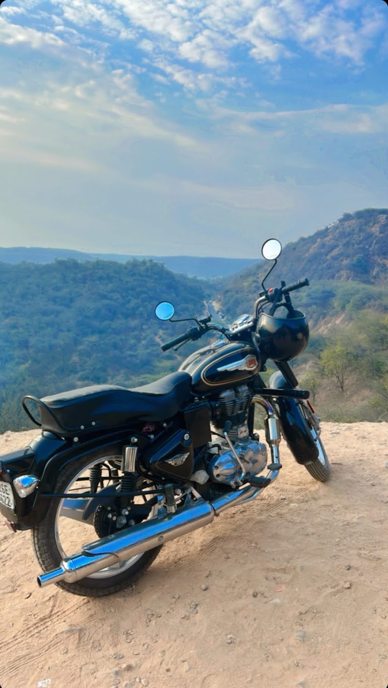 Aravalli Hills - Aravalli Hills 9X6V+GC, Gurugram, Haryana 122101, India