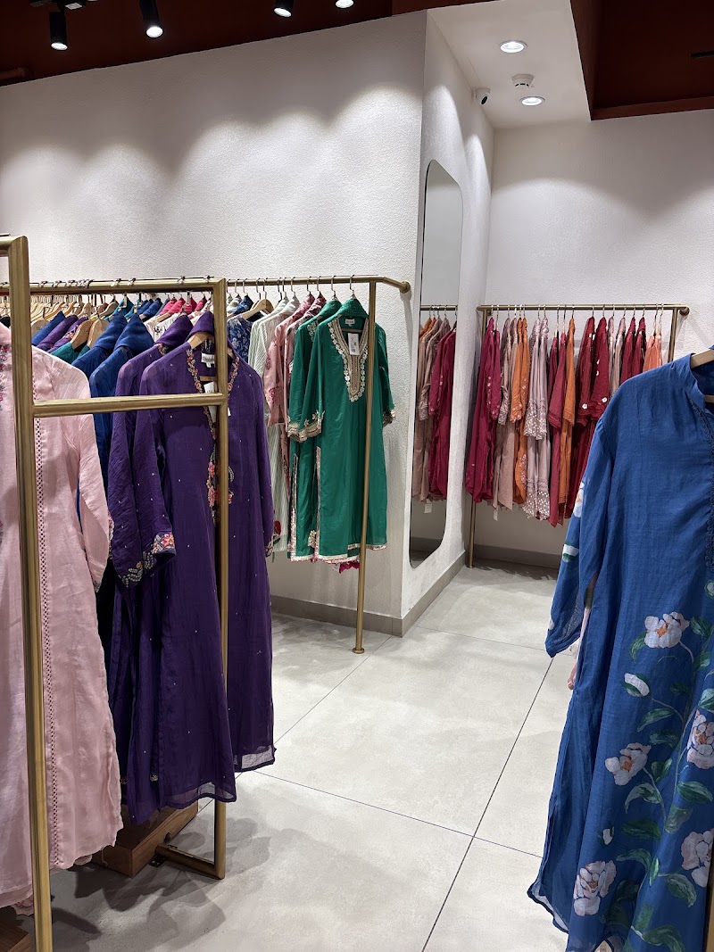 The Loom - The Loom 2nd Floor, Dlf Mall Of India, D334A, Sector 18, Noida, Uttar Pradesh 201301, India