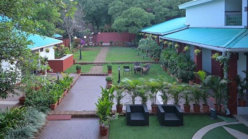 Chambers Mahabaleshwar - A Club Mahindra Associate - Chambers Mahabaleshwar - A Club Mahindra Associate, L.C. Dsouza Road, Aaram chowk, Tapola Rd, Mahabaleshwar, Maharashtra 412806, India