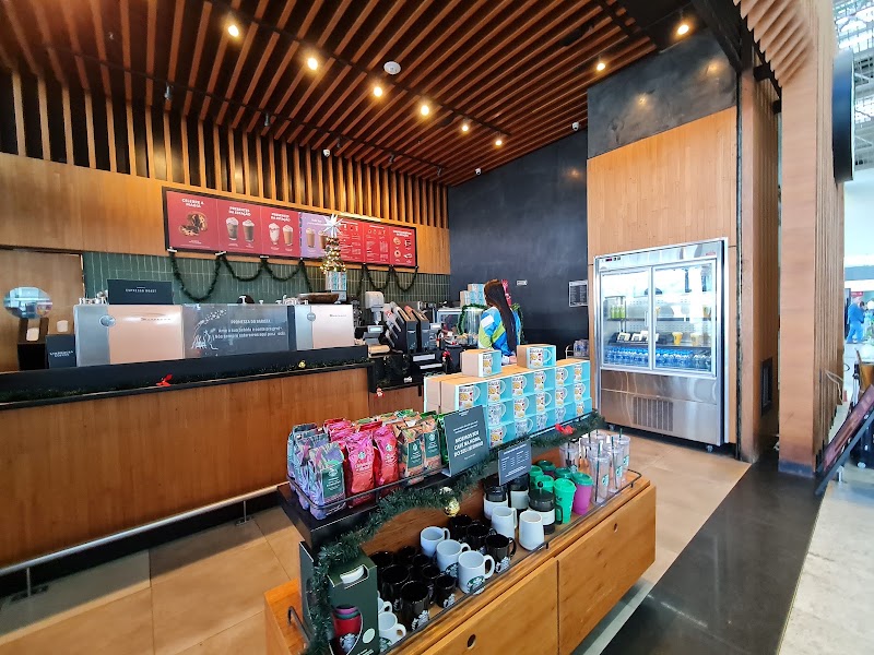 Starbucks - Starbucks, R. Interna do Aeroporto Internacional de Guarulhos, s/n - Aeroporto, Guarulhos - SP, 07190-100, Brazil
