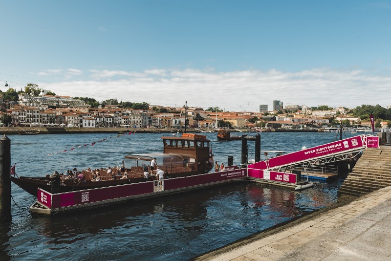 River Sightseeing