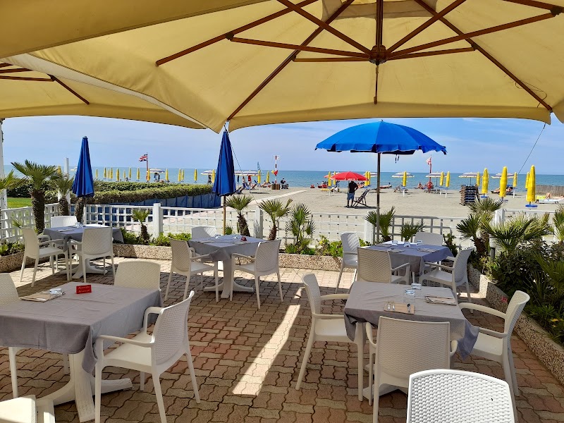 La Spiaggetta - La Spiaggetta, Via Marina di Pisa, 68, 00054 Fregene RM, Italy