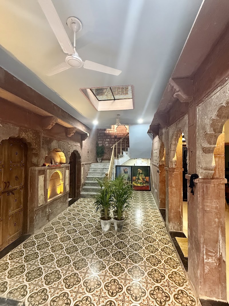 Prachin Haveli - Prachin Haveli near shiv mandir, Killi Khana, Sodagaran Mohalla, Jodhpur, Rajasthan 342001, India