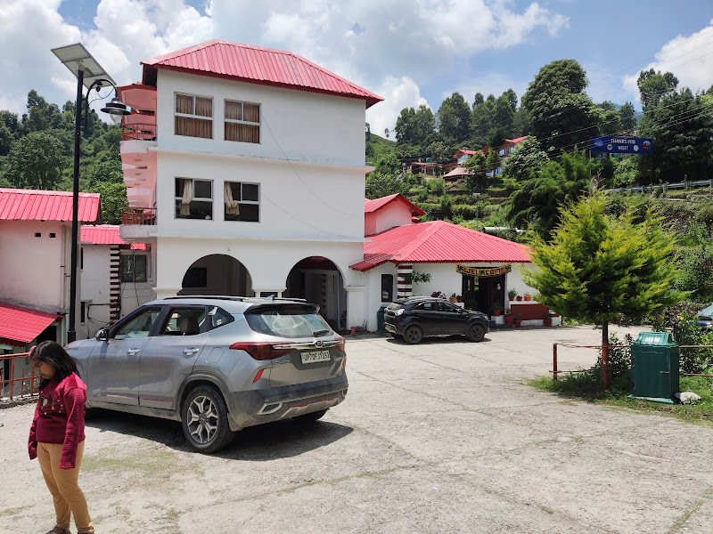 KMVN Tourist Rest House Munsyari - KMVN Tourist Rest House Munsyari Munsyari - Thal Road, near the pinewood hotel, Munsyari, Uttarakhand 262554, India